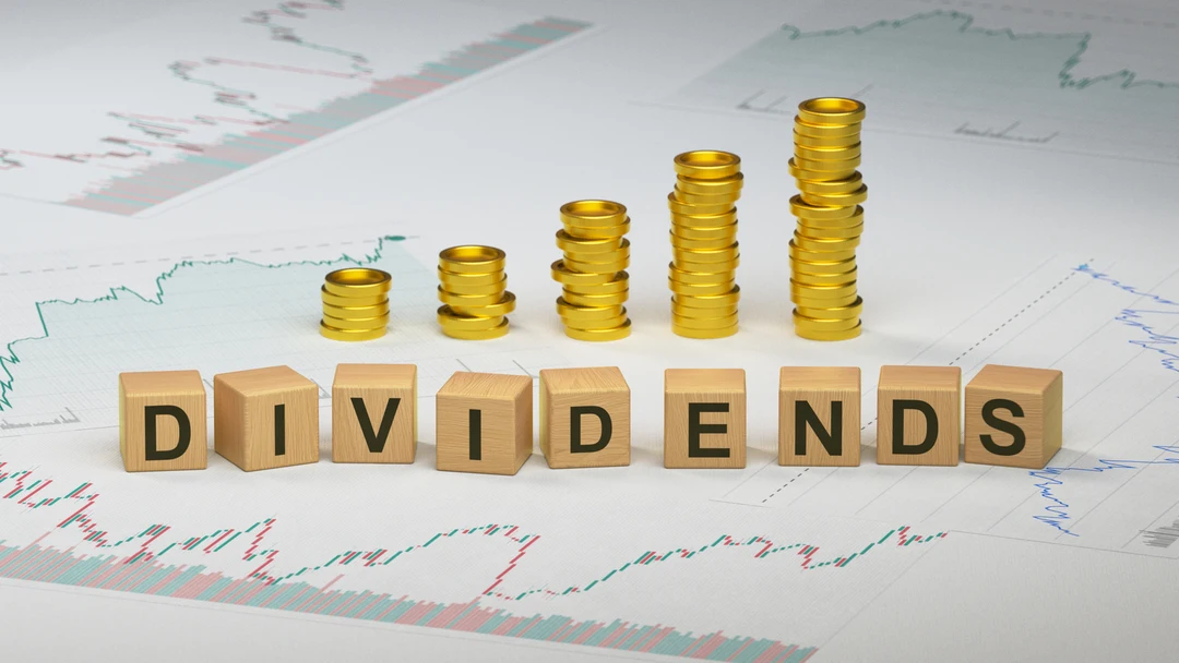 Top 11  Dividend Aristocrats for 2026: Safe Picks for Steady Passive Income Growth